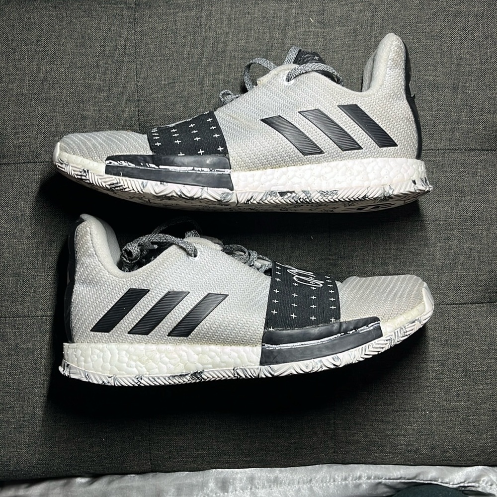 Harden Vol Adidas Mens US Size 7 1/2
